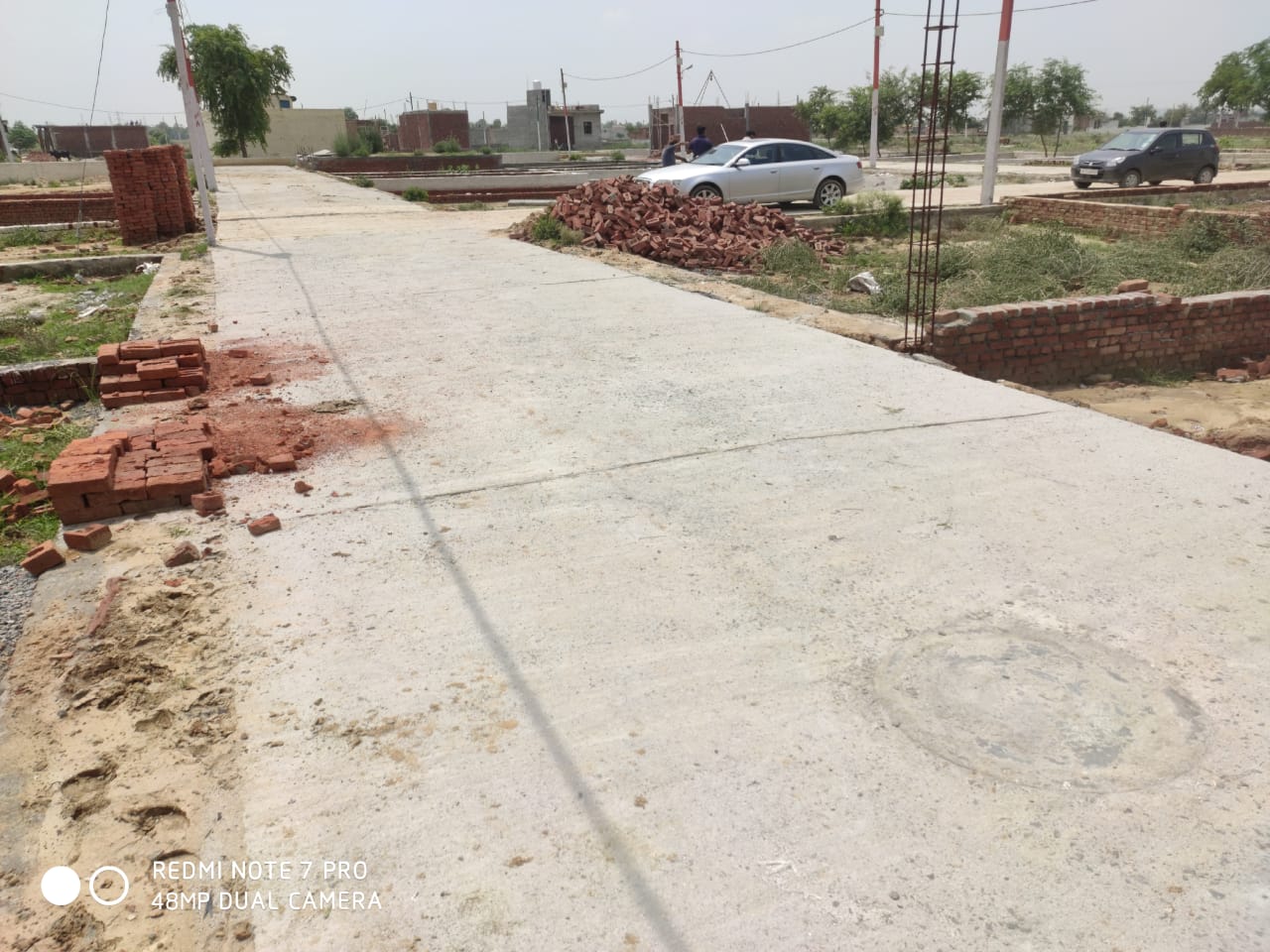 Plot For Sale in Eros Sampoornam