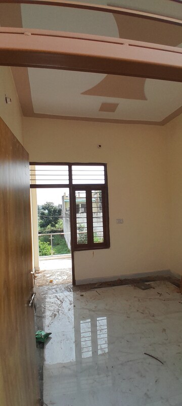 Room in 3.5 BHK Independent House at Sardhana Road – for Sale