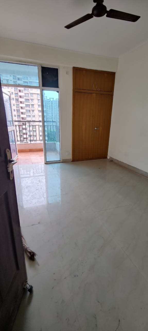 3 BHK + Pooja Room Apartment For Sale in Geotech Pristine Avenue