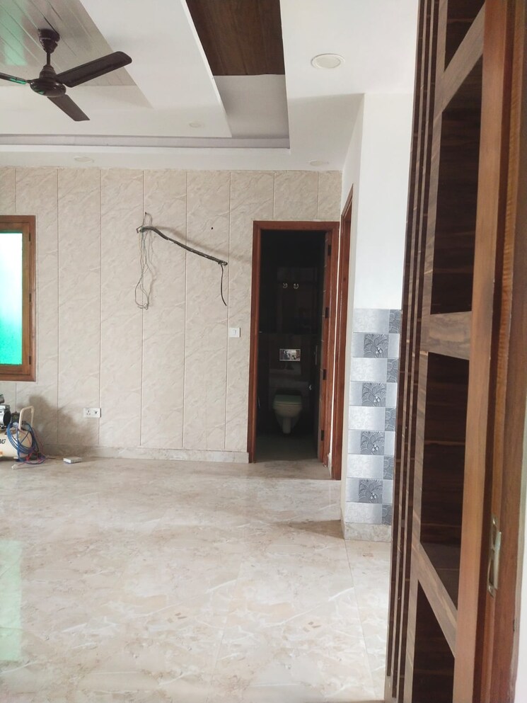 undefined, raja-garden 4 Bedroom 350 Sq.Yd. Builder Floor In Sector 19 Faridabad 7759153