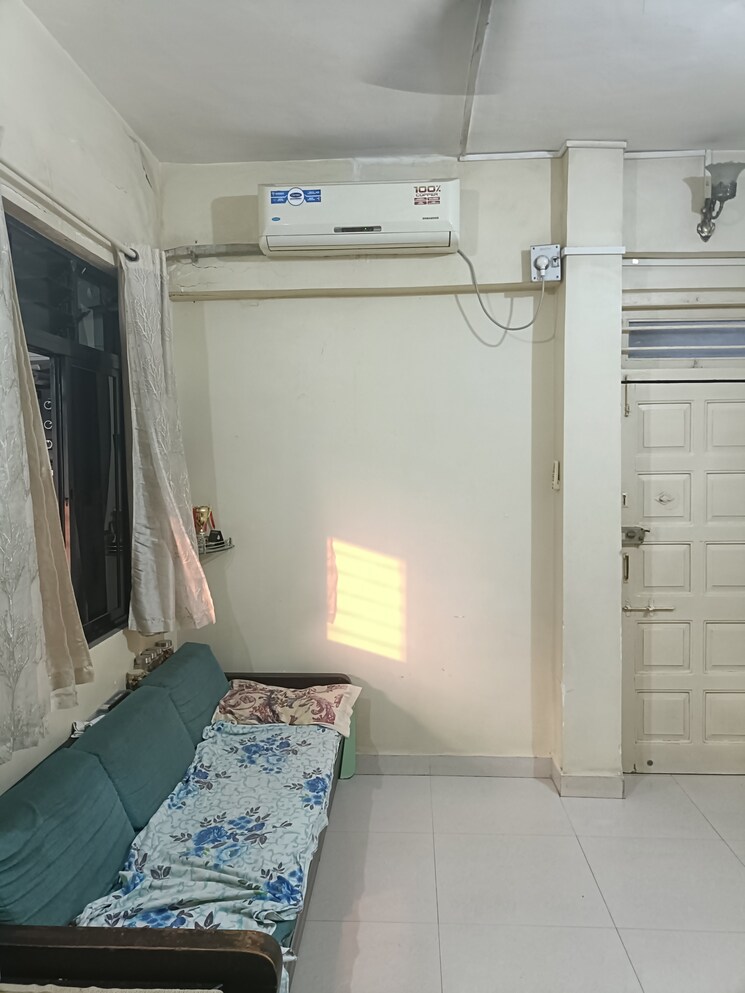 Living Room, shiv-sagar-nilkanth-chs 1 Bedroom 318 Sq.Ft. Apartment In Dadar West Mumbai 7759177