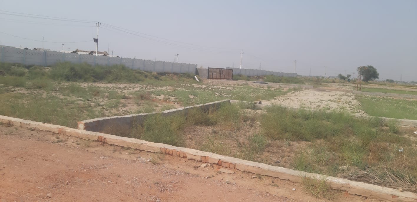 Plot For Sale in Oriental Build Com 