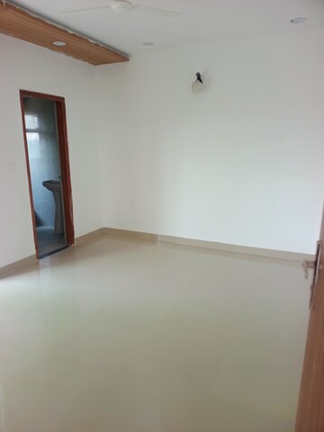 2.5 BHK Apartment For Sale in Earthcon Casa Grande II, Chi V Greater Noida