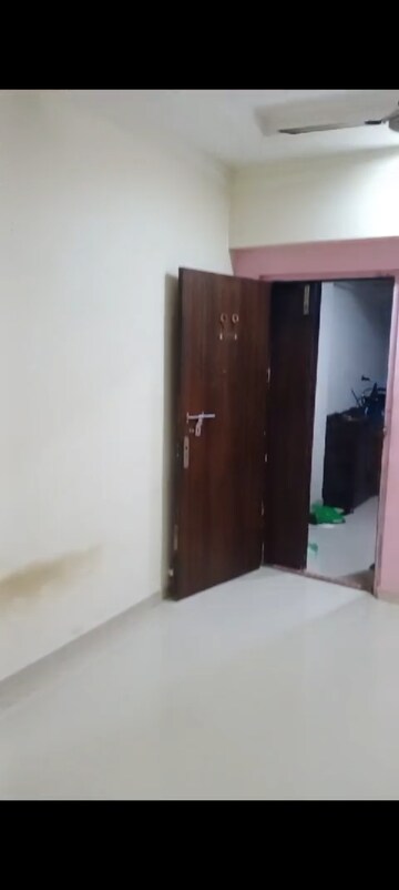 Room in 1 BHK Apartment at Rahul Apartment Virar East, Virar East – for Sale
