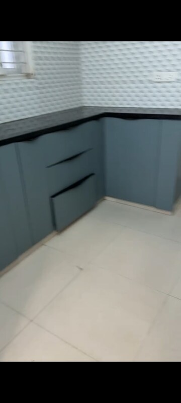 Room in 2 BHK Apartment at Kondapur – for Rent