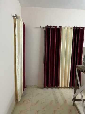 Bedroom in 2 BHK Apartment at Gomti Enclave, Hazratganj – for Rent