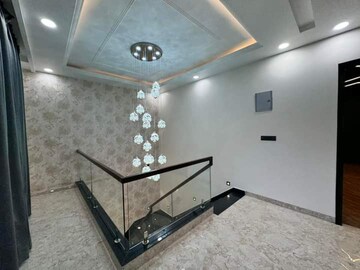 Furnished Amenities in 5 BHK Villa at Vaishali Nagar – for Sale