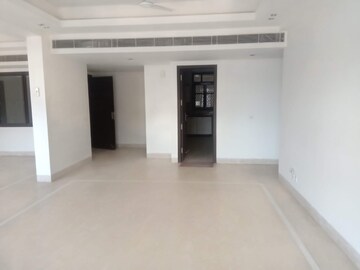 Building Lobby in 5 BHK Apartment at Eros Royale Retreat II, Charmwood Village – for Sale