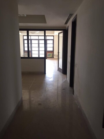 Room in 5 BHK Apartment at Eros Royale Retreat II, Charmwood Village – for Sale