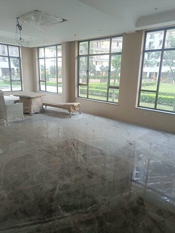 Room in 3 BHK Apartment at Cosmos Express 99, Sector 99 – for Sale