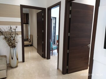Room in 4 BHK Apartment at Arihant South Winds, Sector 41 – for Sale