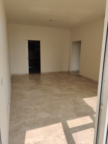 Room in 4 BHK Builder Floor at Sushant Lok 3, Sector 57 – for Sale