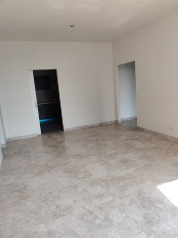 Room in 4 BHK Builder Floor at Sushant Lok 3, Sector 57 – for Sale