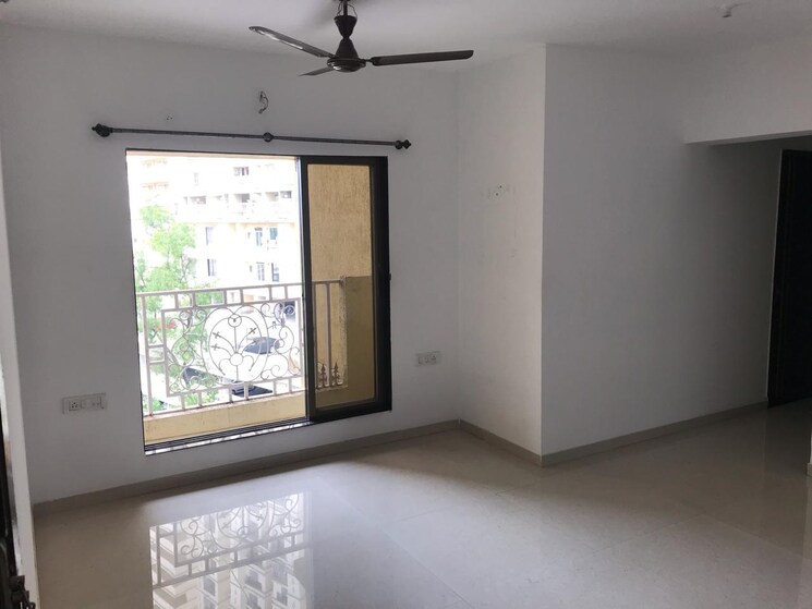 Room, cosmos-jewels 2 Bedroom 660 Sq.Ft. Apartment In Ghodbunder Road Thane 7760733