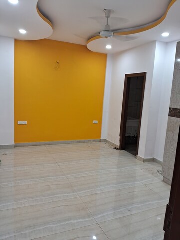 Kitchen in 2 BHK Builder Floor at DS Lotus Apartment, New Colony – for Sale