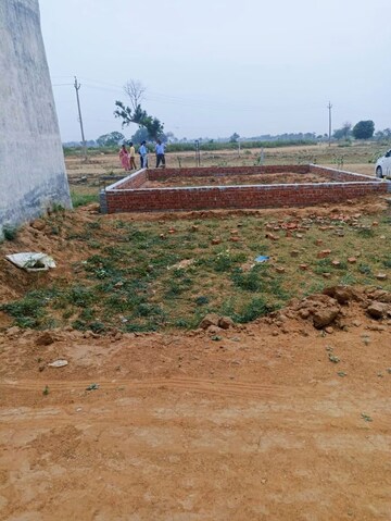  Plot For Sale in Yamuna Expressway