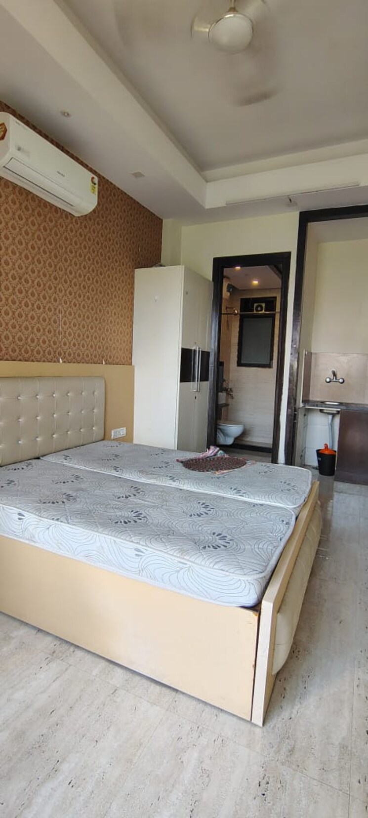 Bedroom, ardee-city 3 Bedroom 300 Sq.Yd. Builder Floor In Sector 52 Gurgaon 7760862