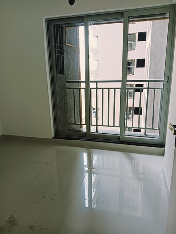 Room in 2 BHK Apartment at Ashar Metro Towers, Vartak Nagar – for Sale