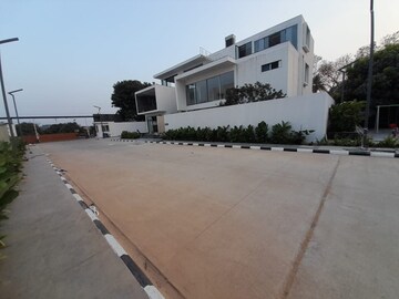 4 BHK Villa – Exterior View View at Tellapur - for Sale