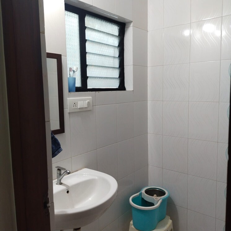Bathroom, karelibaug 2 Bedroom 850 Sq.Ft. Apartment In Karelibaug Vadodara 7761162