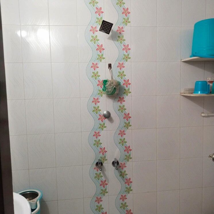 Bathroom, karelibaug 2 Bedroom 850 Sq.Ft. Apartment In Karelibaug Vadodara 7761162