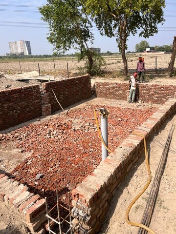  Plot For Sale in Jewar