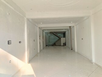 Commercial Showroom 2000 Sq.Ft. For Rent in Beri Khera Etawah  7761547