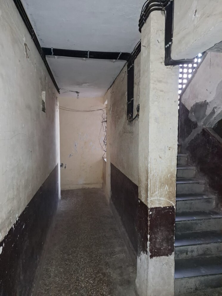 Bathroom, inlaks-nagar-chs 1 Bedroom 370 Sq.Ft. Apartment In Andheri West Mumbai 7761890