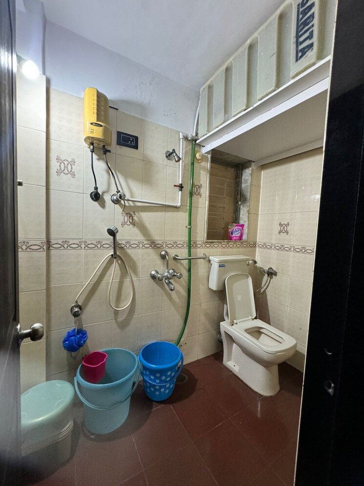 Bathroom, mangal-orchid-chs 1 Bedroom 390 Sq.Ft. Apartment In Andheri West Mumbai 7761906