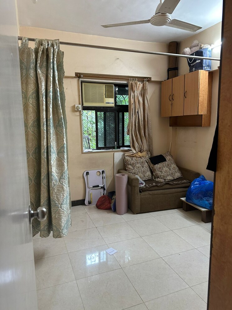 Living Room, mangal-orchid-chs 1 Bedroom 390 Sq.Ft. Apartment In Andheri West Mumbai 7761906