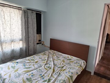 Bedroom in 2 BHK Apartment at Andheri West – for Rent