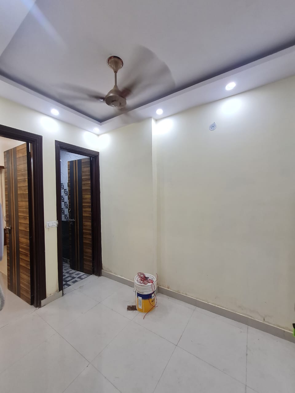 2 BHK Builder Floor For Rent in Dwarka Mor Delhi  7762046