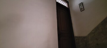 Building Lobby in 3.5 BHK Builder Floor at Nai Basti – for Sale