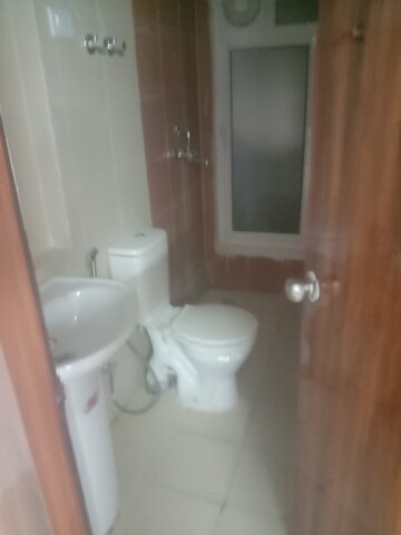 2 BHK Apartment For Rent in Mahagun Mywoods, Sector 16c Greater Noida