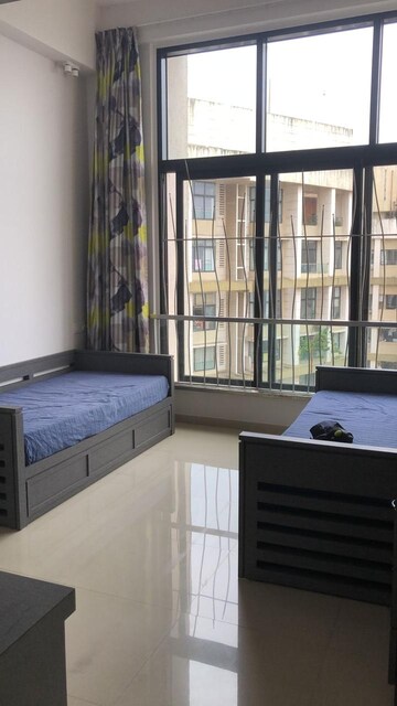 Bedroom in 2.5 BHK Apartment at Ashok Gardens, Sewri – for Rent