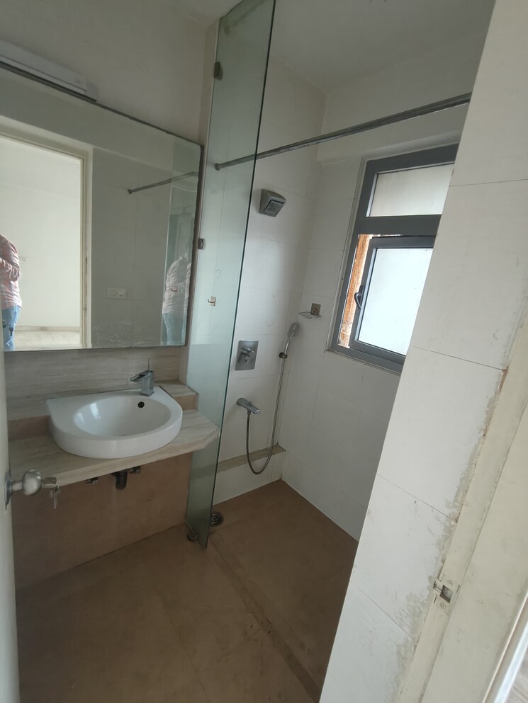 Bathroom, luke-tower 2 Bedroom 767 Sq.Ft. Apartment In Jogeshwari West Mumbai 7762392