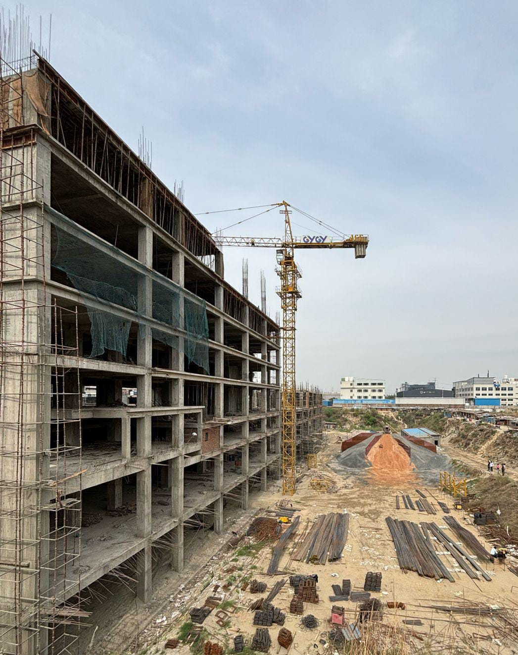 Office Space For Sale in GYGY Mentis