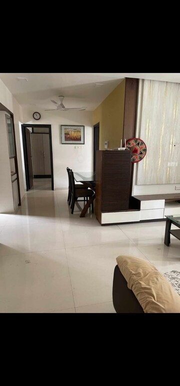 Living Room in 2 BHK Apartment at Viman Nagar – for Rent