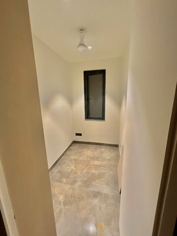 Room in 4 BHK Builder Floor at DLF Alameda Independent Floors, Sector 73 – for Sale