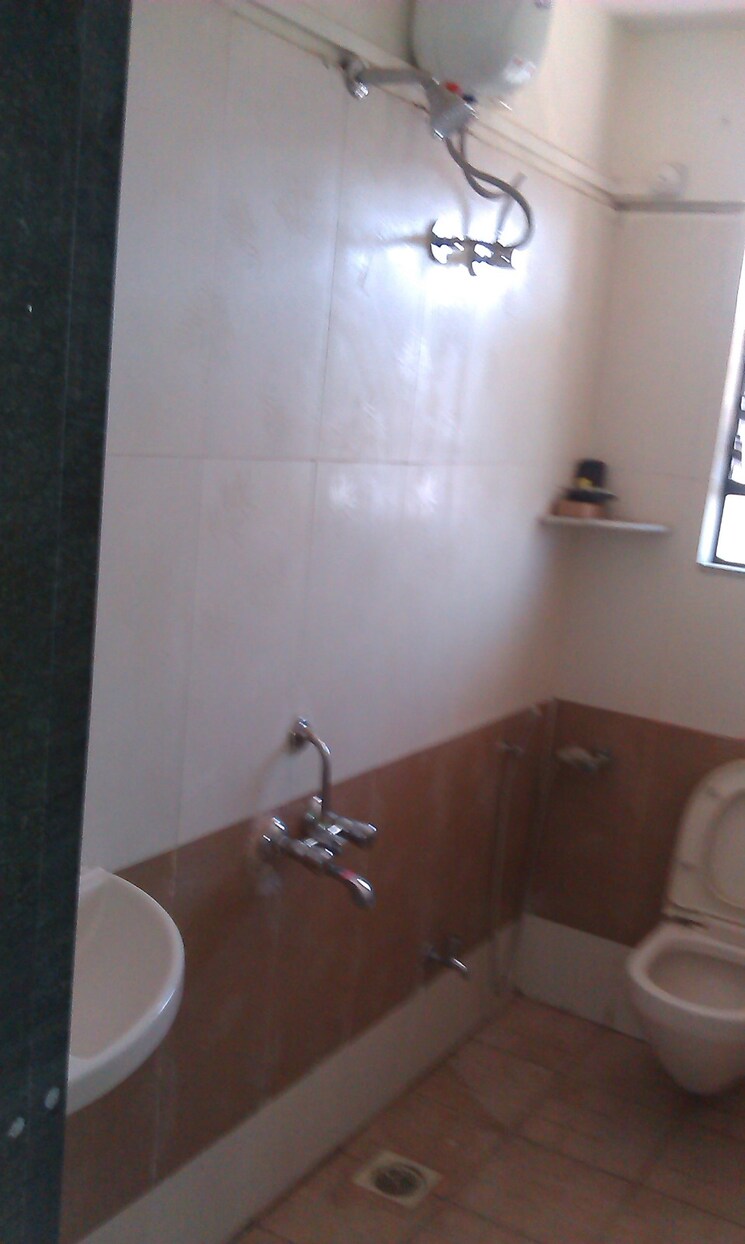 Bathroom, dwarka-residency-balewadi 4 Bedroom 775 Sq.Ft. Apartment In Balewadi Pune 7762760