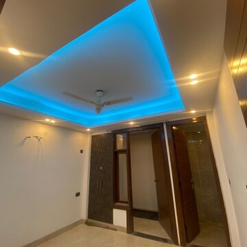 Furnished Amenities in 3 BHK Builder Floor at Chattarpur – for Sale