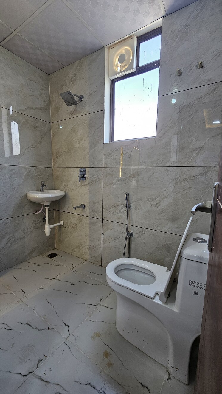 Bathroom, jagatpura 2 Bedroom 1000 Sq.Ft. Apartment In Jagatpura Jaipur 7762899
