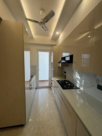 Kitchen in 3.5 BHK Builder Floor at Raj One Good Earth, Sector 71 – for Sale