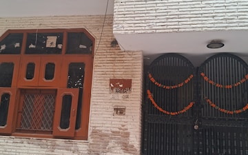 1 RK Independent House For Sale in Noida Central