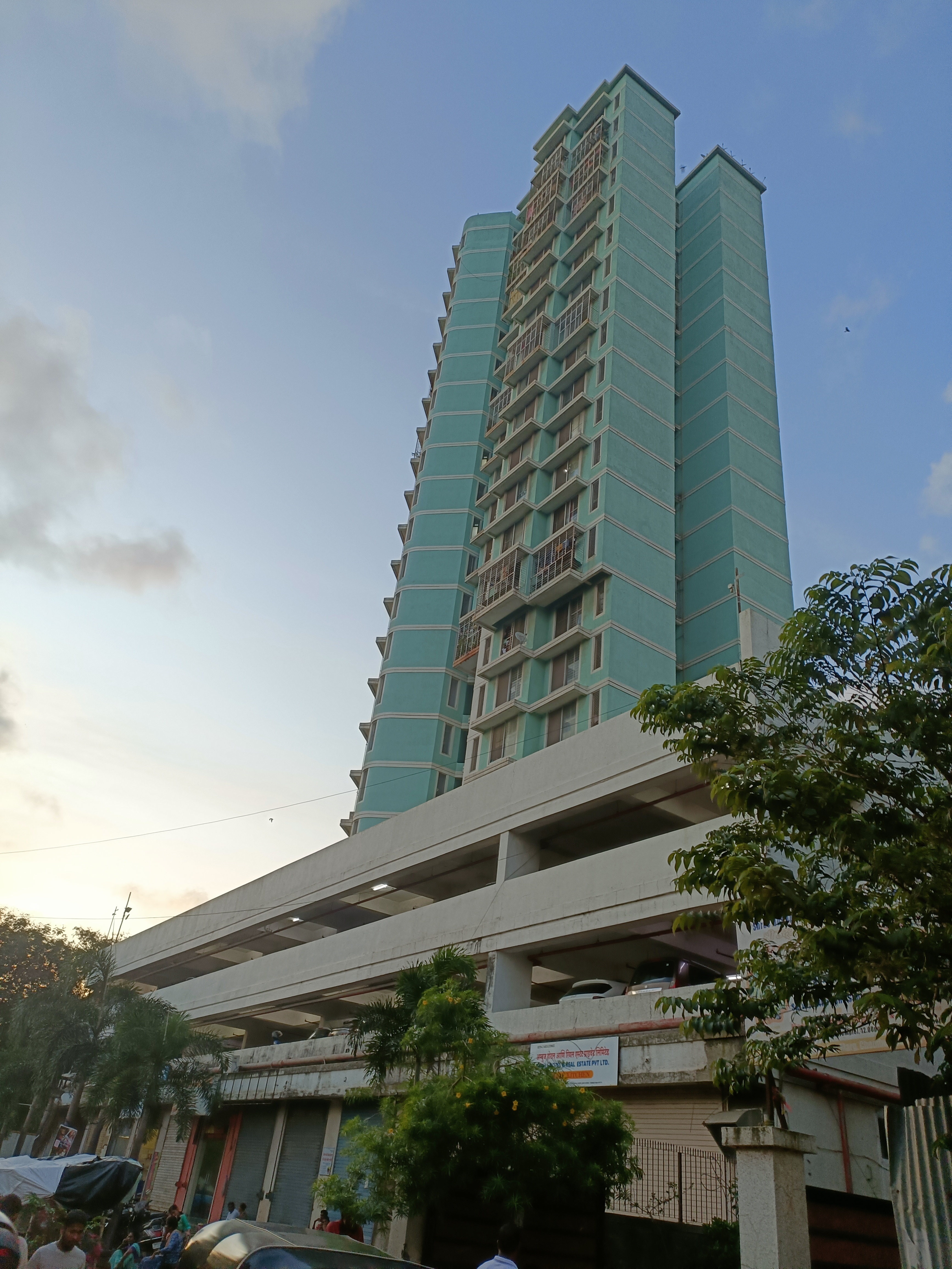 2 BHK + Extra Room Apartment For Sale in Sabari Shaan