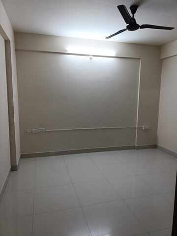 Room in 3 BHK Apartment at Vedant Vihas, Bannerghatta Road – for Rent