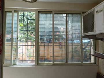 Room in 3 BHK Apartment at Vedant Vihas, Bannerghatta Road – for Rent