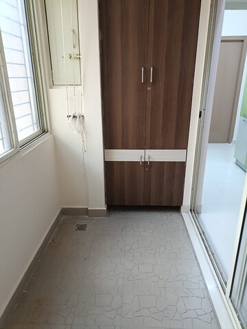 Room in 3 BHK Apartment at Vedant Vihas, Bannerghatta Road – for Rent