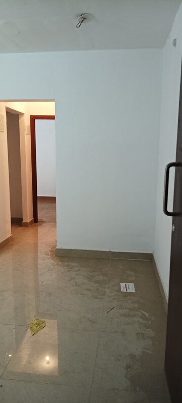 Room in 1 BHK Apartment at DB Realty Orchid Ozone, Dahisar East – for Sale