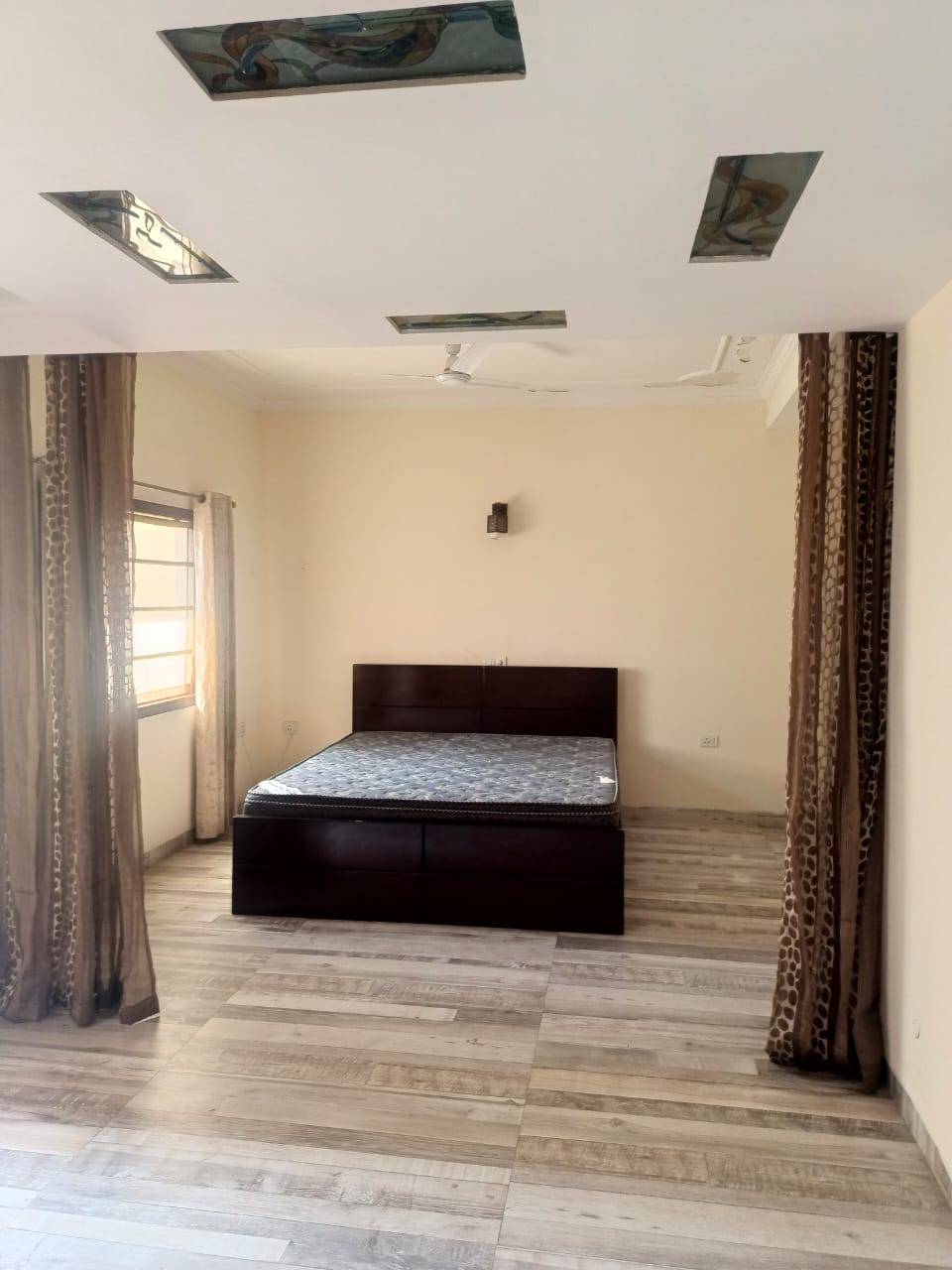 3 BHK + Extra Room 112 Sq.Mt. Independent House in RWA Apartments Sector 51